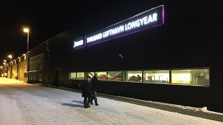 Longyearbyen LYR landing  SAS B737800 [upl. by Abekam553]