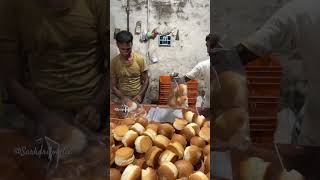 Big bread loaf packing short streetfood sarkarifoodie [upl. by Rede]