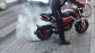 Benelli TNT 125  135 Christmas Burnout [upl. by Brockie588]