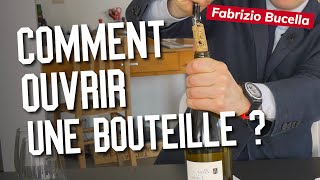 Lart douvrir une bouteille de vin [upl. by Atsirak]