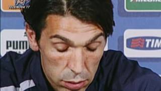 Buffon ItaliaInghilterra ai rigori Evitiamoli per le coronarie [upl. by Gerick]