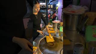 Amazing The Most Popular Roti Lady in Bangkok shorts [upl. by Ayikat783]