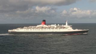 QE2s final transatlantic crossing in tandem with QM2 [upl. by Llednar]