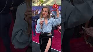 hailee steinfeld mini mic interview  spiderman across the spiderverse [upl. by Foulk]