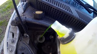 Renault Check Coolant Fluid Level  Vérifier niveau liquide refroidissement scenic Nissan [upl. by Marje]