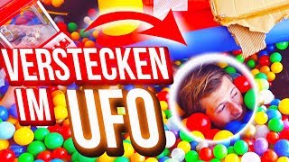 Verstecken im Bällebad im UFO 2 [upl. by Eikcim]