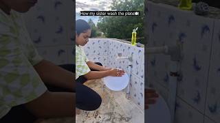 How my sister wash the plate 🍽 😱TomampJerry 😩DiyaIshwarya shorts viralvideo [upl. by Fair972]