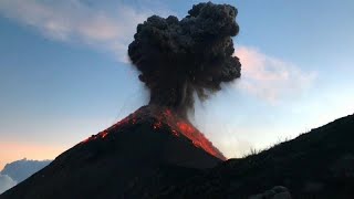 Un rugido inesperado del Volcán de Fuego asusta a Guatemala [upl. by Allyn]