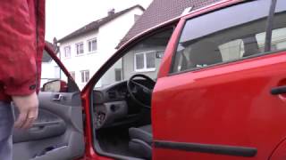 🛠️ Auto Reparatur  Gummidichtung der Autotür defekt  Rubber seal car door damaged [upl. by Eenet]