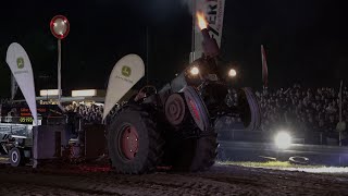 Bulldog Oldtimer Trecker Treck Volkmarst Nightpull 2023 by MrJo [upl. by Yecats162]