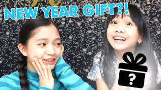 NEW YEARS GIFTS Unboxing  KAYCEE amp RACHEL in WONDERLAND FAMILY [upl. by Otrebliw]