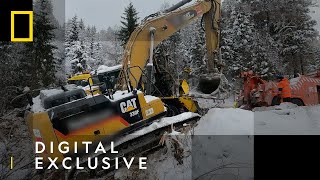 Will This 35Tonne Truck Survive A Steep Hill  Ice Road Rescue  National Geographic UK [upl. by Felty]