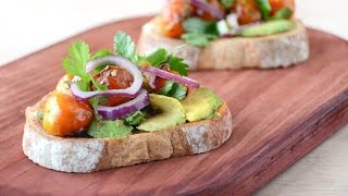 Receta de bruschettas de palta y tomate cherry  Alicante Sabores Naturales [upl. by Nylicaj]