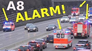 ALARM Einsatzfahrt Feuerwehr Feuerwache 5 Stuttgart Autobahn A8  fast perfekte Rettungsgasse [upl. by Matthew]