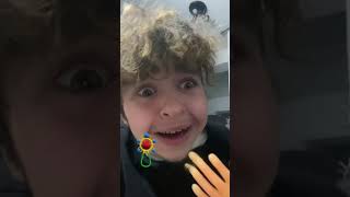 CE GOSSE… et tri degete 😂 drole france shorts sketch tiktok humour viral funny squezzie [upl. by Deborah]