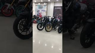 Yamaha showroom bike bikeenthusiast randomfacts rider bikelover bikelife bikerider [upl. by Lienhard162]