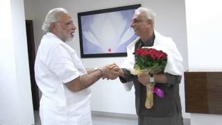 Shri Modi at the book launch of quotHimalyavaasi Guruna Saanidhyama Ek Yogini Atmakathaquot by Shri M [upl. by Bergh]