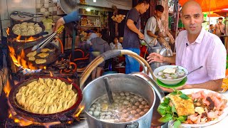 7 Indonesian street food in GLODOK Jakartas CHINATOWN [upl. by Lichtenfeld]