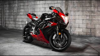 Suzuki GSXR 750 vs Mclaren 570S  Night Race Pure Exhaust Sound [upl. by Ahseikram309]