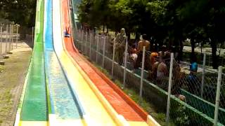 SOZO Water Park Lahore Racers Slide  Zee amp Co 170612mp4 [upl. by Ramsdell]