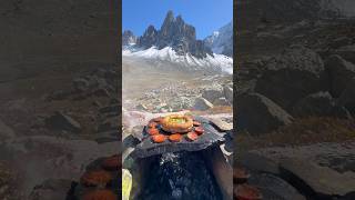 Dağda Simit Arasında Sucuklu Yumurta 🥚 Eggs with beef sausage between bagels on the mountain 🏔️ [upl. by Gurias]