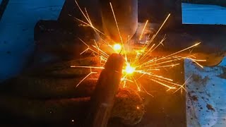 How to weld a 90 degree T joint on a thin metal pipe using gasless mig welding [upl. by Sofia773]