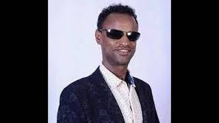 YIRDAW TENAW ESUANM SIADERGAT LIK ENDENE ETHIOPIAN OLDIES MUSIC [upl. by Shannan699]