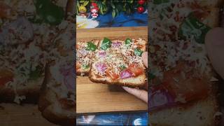 Bread pizza recipe shortstrending viralbreadpizza [upl. by Hatty]