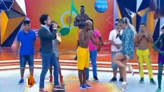 Juju Salimeni e Mion entram na onda do passinho e dançam com o Dream Team Legendários 24052014 [upl. by Modeste]