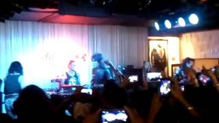 Suratan Perpisahan amp Bunga Padang Pasir Syj Sofea Live at Hard Rock Cafe KL 2882016 [upl. by Ricardama]