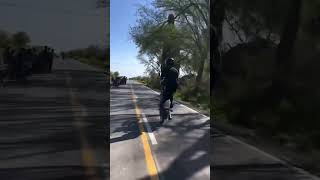 Piloteando un rato en el spot del camino🎭🏁 argentina automobile grau wheelie [upl. by Eiroc]