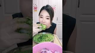 ASMR ice eating  Only YY dipped her ice chunks and ice balls in matcha powder  Ice Lover [upl. by Hodgkinson905]