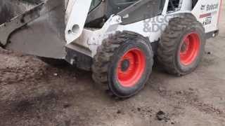 New  Bobcat Skid Steer S530  Behind The Levers [upl. by Cletus]