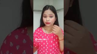 Best Thread lipstick hack yo Beauty shorts yobeauty makeup [upl. by Namrej]