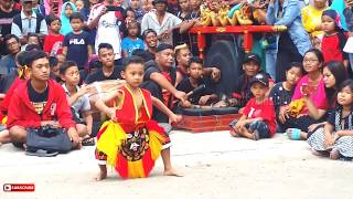 Bujang ganong cilik lucu bikin penonton kagum  Salto sampai jungkir balik [upl. by Irami336]