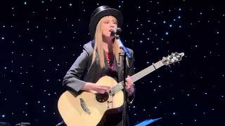 Suzanne Vega  Marlene on the Wall Wilmington DE 92124 [upl. by Farica]