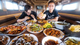 God’s Own Country SOUTH INDIAN SEAFOOD on Houseboat  Backwaters  Kerala India [upl. by Silvia166]