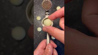 THE MENTOS GARLIC PRESS EXPERIMENT [upl. by Follansbee]