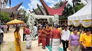 Pernikahan Hendra amp Widya di Tongkonan Solo Tongko Sangalla [upl. by Chemaram]