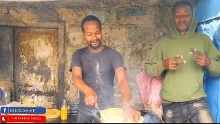 KENYA NAIROBI GETTO LIFE ❤️ with yamy food 🦞🦞🇰🇪 [upl. by Anahpos]