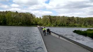 Fietsen door het water met de elektrische fiets fietsen door de bossen van Bokrijk wat een ervaring [upl. by Melesa]