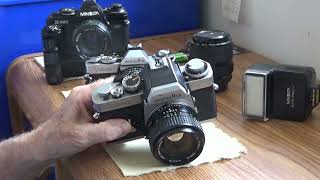 Minolta makes a Leica The minolta XE [upl. by Ferde]