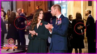 William And Catherine Rare Sweet Gesture At Remembrance Service Princesscatherinefc [upl. by Bowers]