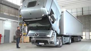 Der neue MB Actros MP4 1423  Fahrerhaus kippen  Video Oeni [upl. by Roee]