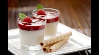 Recette Panna Cotta Coulis de Framboise [upl. by Eiuqnom]