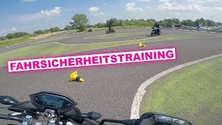 FAHRSICHERHEITSTRAINING für A mit dem Motorrad bei ÖAMTC  mein STURZ [upl. by Htirehc862]