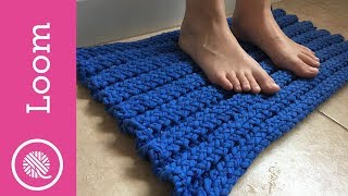 How to make a Loom Knit Bathmat  TShirt Yarn CC Closed Captions [upl. by Anivlac700]