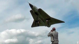 🇸🇪 Futuristic SAAB Draken Jet Flying at Waddington Airshow [upl. by Kjersti]