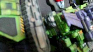 Transformer G1 Custom Devastator Introduction [upl. by Saxon7]