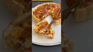 QUICHE LORRAINE OIGNONS CARAMÉLISÉS recette shorts food [upl. by Gierc]